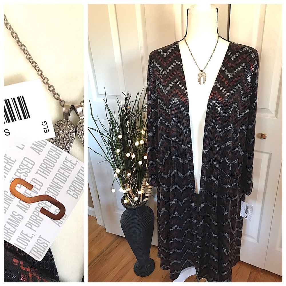 NWT Lularoe Elegant Sarah Size Small